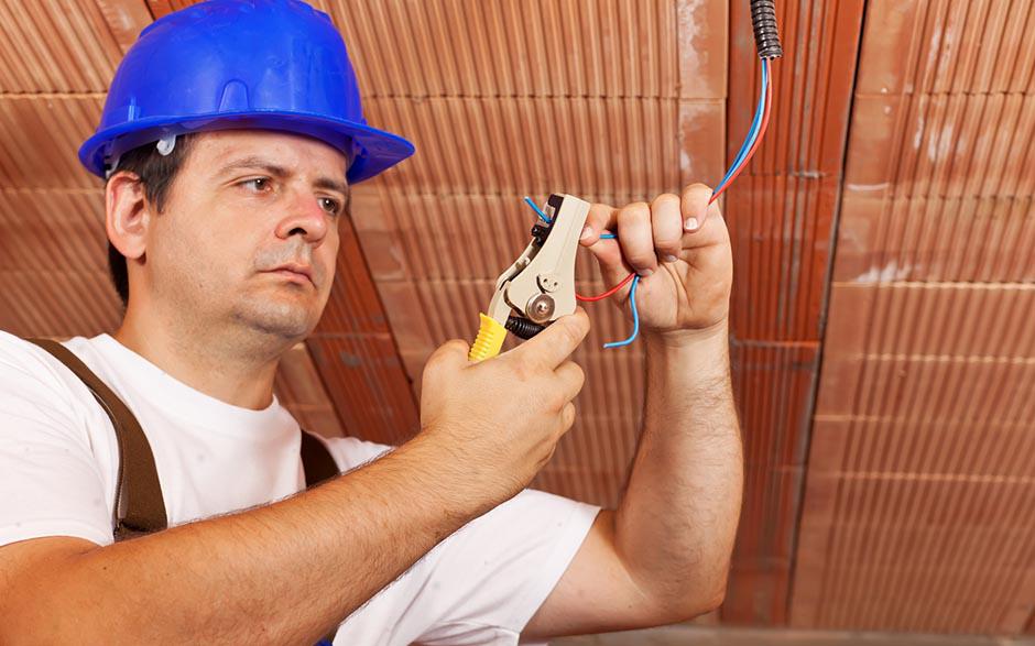 je recherche un électricien Dugny